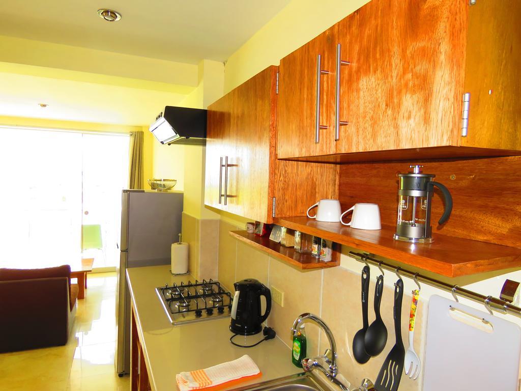 Boulevard 251 Riverside Apartments Ікітос Екстер'єр фото